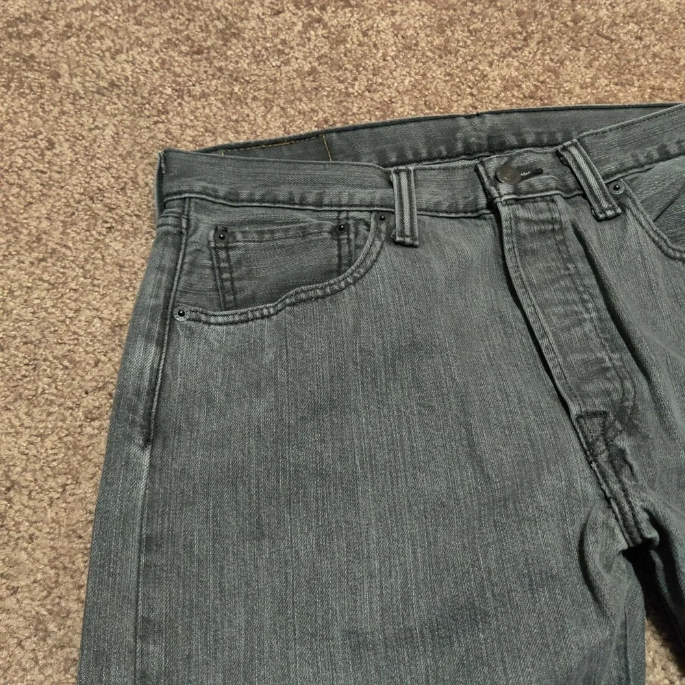 Levis‎ 501 Jeans Mens 33 x 28 Faded Black Dark Washed Button Fly Pants